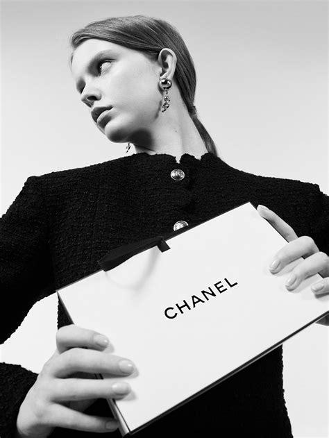 chanel abiti outlet|Chanel customer service number.